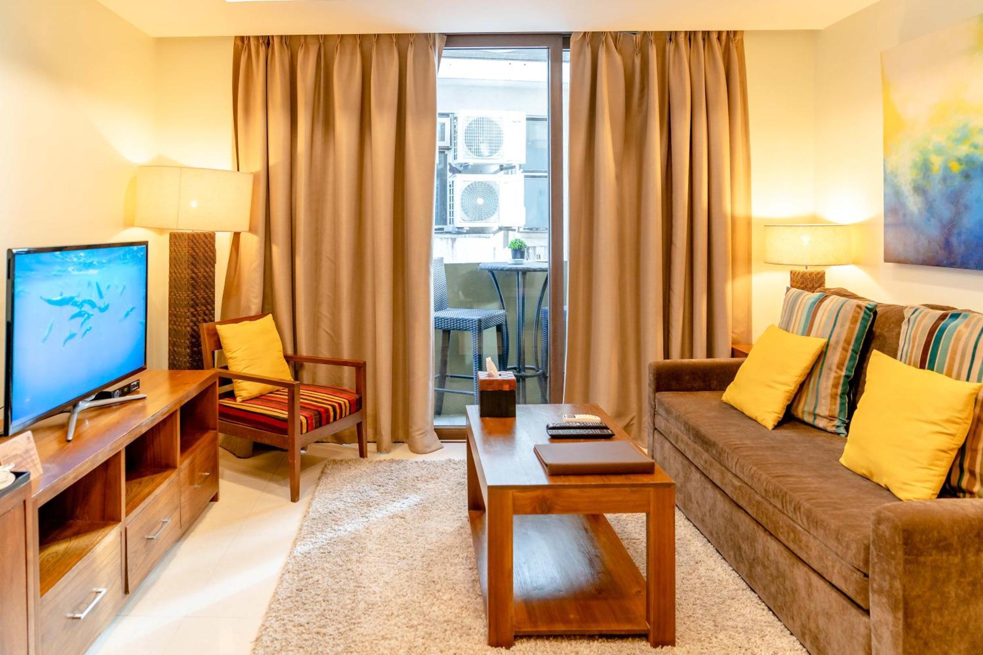 Отель The Somerset